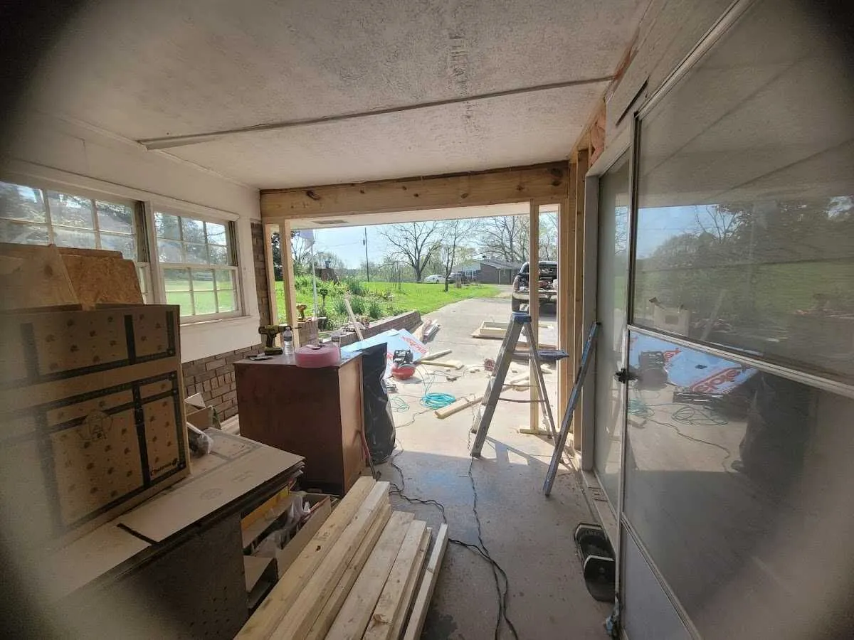 Air movers and dehumidifier for Drying & Dehumidification in Apple Valley